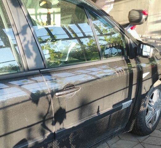 Черный Рено Сценик II, объемом двигателя 1.9 л и пробегом 275 тыс. км за 4100 $, фото 2 на Automoto.ua