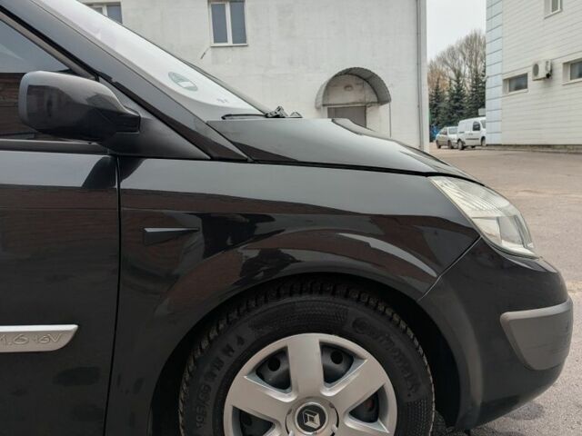 Черный Рено Сценик II, объемом двигателя 1.6 л и пробегом 194 тыс. км за 5500 $, фото 1 на Automoto.ua