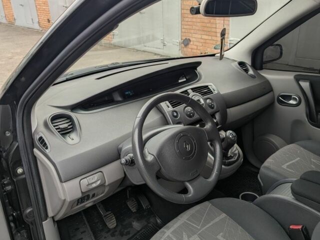 Черный Рено Сценик II, объемом двигателя 1.6 л и пробегом 194 тыс. км за 5500 $, фото 8 на Automoto.ua