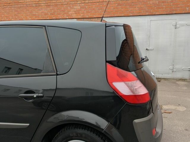 Черный Рено Сценик II, объемом двигателя 1.6 л и пробегом 194 тыс. км за 5500 $, фото 10 на Automoto.ua