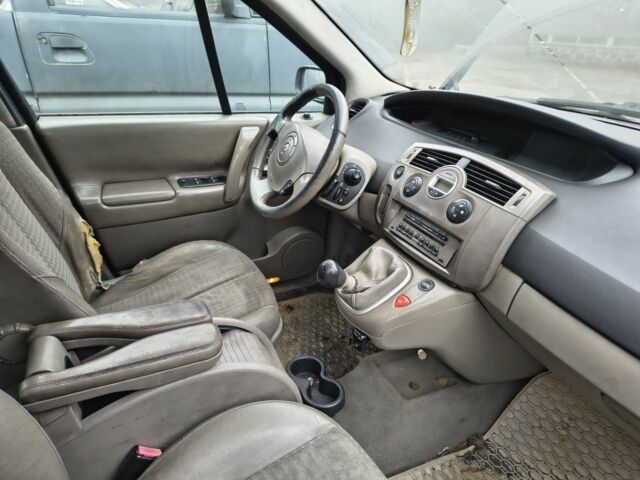 Черный Рено Сценик II, объемом двигателя 1.9 л и пробегом 250 тыс. км за 900 $, фото 3 на Automoto.ua