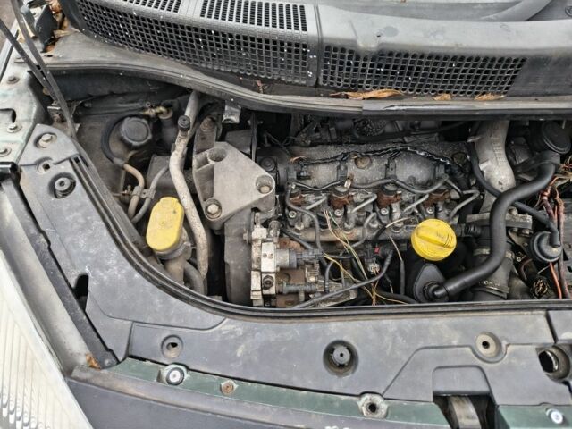 Черный Рено Сценик II, объемом двигателя 1.9 л и пробегом 250 тыс. км за 900 $, фото 6 на Automoto.ua