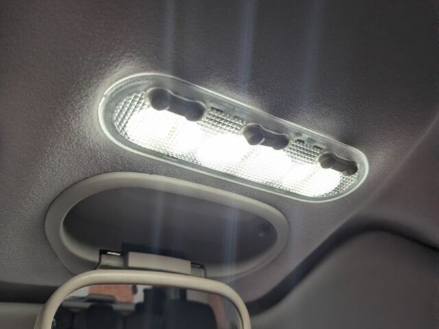 Черный Рено Сценик II, объемом двигателя 1.6 л и пробегом 194 тыс. км за 5500 $, фото 17 на Automoto.ua