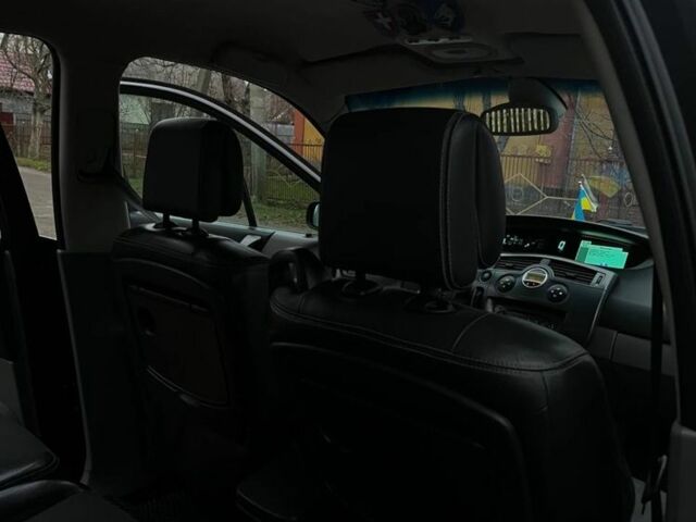 Чорний Рено Сценік II, об'ємом двигуна 1.6 л та пробігом 250 тис. км за 4100 $, фото 8 на Automoto.ua