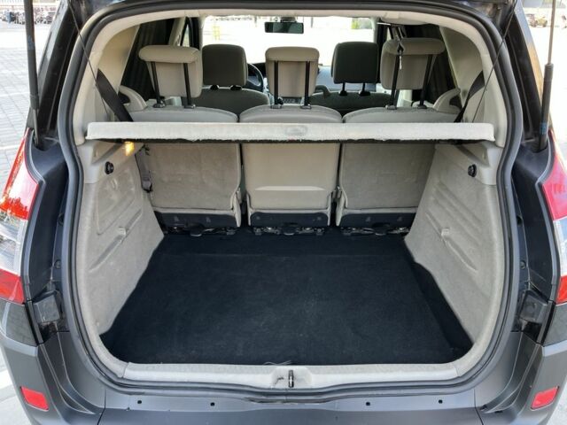 Чорний Рено Сценік II, об'ємом двигуна 1.6 л та пробігом 241 тис. км за 5500 $, фото 12 на Automoto.ua