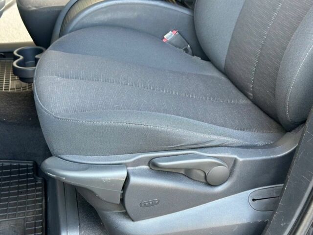 Черный Рено Сценик II, объемом двигателя 1.9 л и пробегом 133 тыс. км за 6699 $, фото 7 на Automoto.ua