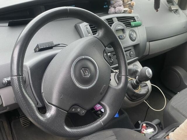 Чорний Рено Сценік II, об'ємом двигуна 1.6 л та пробігом 276 тис. км за 5299 $, фото 2 на Automoto.ua