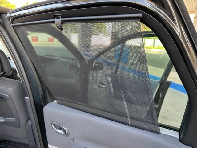 Черный Рено Сценик II, объемом двигателя 1.9 л и пробегом 133 тыс. км за 6699 $, фото 16 на Automoto.ua