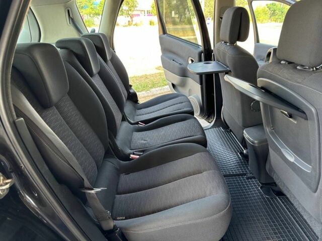 Черный Рено Сценик II, объемом двигателя 1.9 л и пробегом 133 тыс. км за 6699 $, фото 14 на Automoto.ua