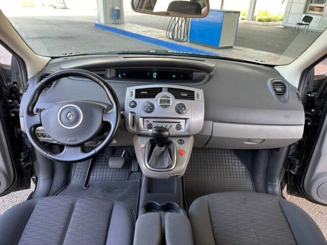 Черный Рено Сценик II, объемом двигателя 1.9 л и пробегом 133 тыс. км за 6699 $, фото 19 на Automoto.ua