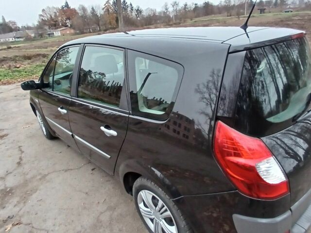 Черный Рено Сценик II, объемом двигателя 1.6 л и пробегом 250 тыс. км за 5100 $, фото 4 на Automoto.ua