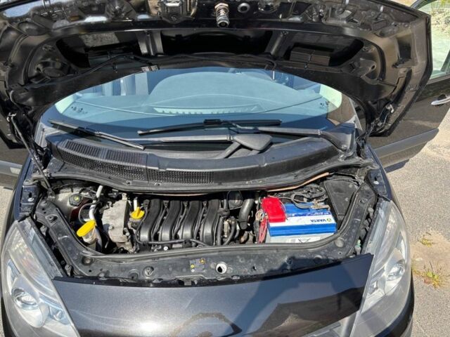 Черный Рено Сценик II, объемом двигателя 1.6 л и пробегом 245 тыс. км за 6200 $, фото 18 на Automoto.ua