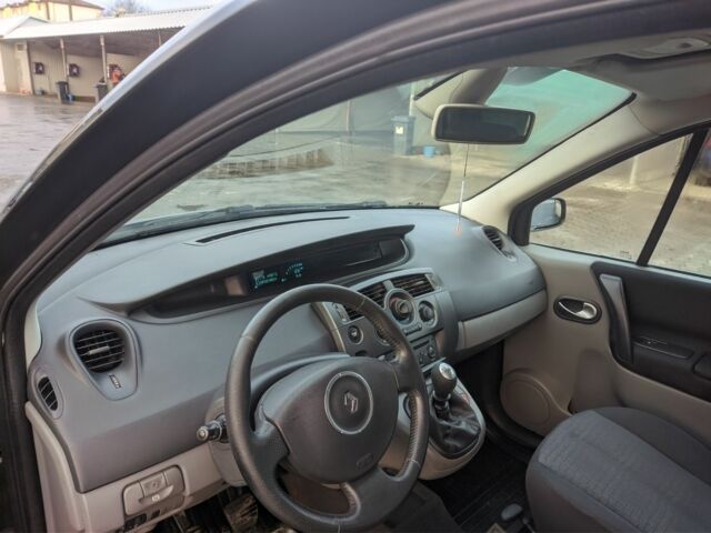 Черный Рено Сценик II, объемом двигателя 0 л и пробегом 236 тыс. км за 5350 $, фото 12 на Automoto.ua