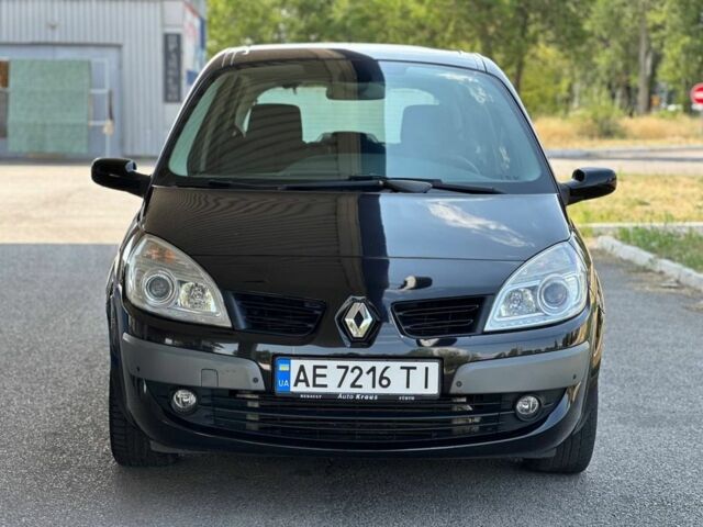 Черный Рено Сценик II, объемом двигателя 1.9 л и пробегом 133 тыс. км за 6699 $, фото 2 на Automoto.ua