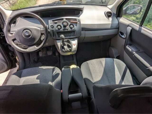 Черный Рено Сценик II, объемом двигателя 1.9 л и пробегом 249 тыс. км за 5750 $, фото 10 на Automoto.ua