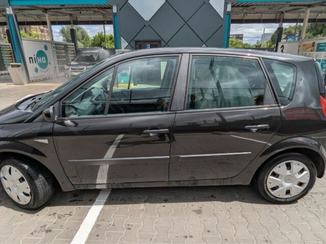 Черный Рено Сценик II, объемом двигателя 1.9 л и пробегом 249 тыс. км за 5750 $, фото 5 на Automoto.ua