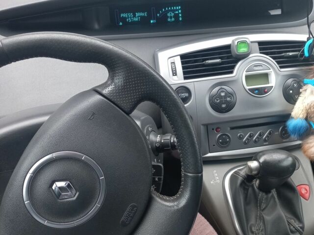 Чорний Рено Сценік II, об'ємом двигуна 2 л та пробігом 242 тис. км за 5299 $, фото 7 на Automoto.ua