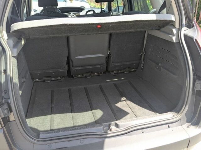 Черный Рено Сценик II, объемом двигателя 1.9 л и пробегом 249 тыс. км за 5750 $, фото 15 на Automoto.ua