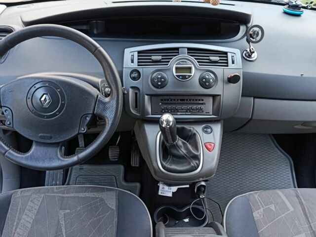 Чорний Рено Сценік II, об'ємом двигуна 1.6 л та пробігом 243 тис. км за 4600 $, фото 5 на Automoto.ua