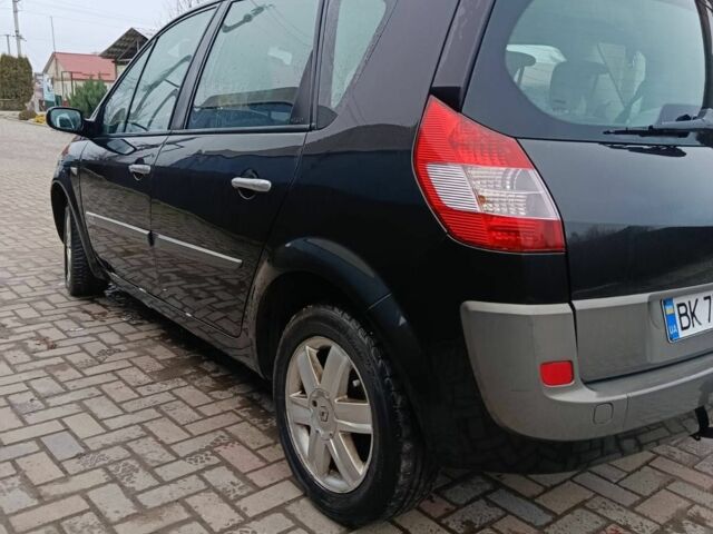 Чорний Рено Сценік II, об'ємом двигуна 1.6 л та пробігом 243 тис. км за 4600 $, фото 3 на Automoto.ua