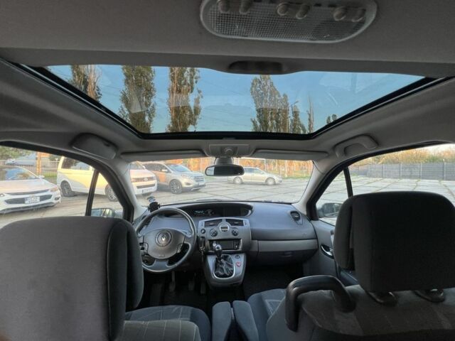 Черный Рено Сценик II, объемом двигателя 2 л и пробегом 225 тыс. км за 5500 $, фото 9 на Automoto.ua