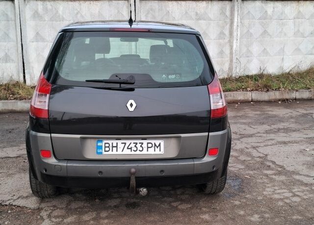 Рено Сценік II 2005 у Одесі на Automoto.ua Чорний Рено Сценік II, об'ємом двигуна 2 л та пробігом 287 тис. км за 4200 $, фото 4 на Automoto.ua