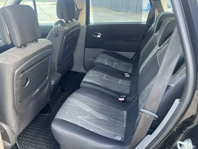 Черный Рено Сценик II, объемом двигателя 2 л и пробегом 225 тыс. км за 5500 $, фото 5 на Automoto.ua