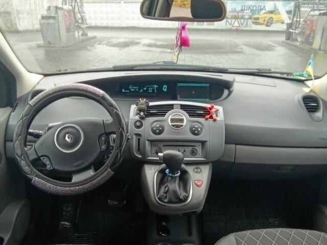 Черный Рено Сценик II, объемом двигателя 2 л и пробегом 272 тыс. км за 5900 $, фото 5 на Automoto.ua