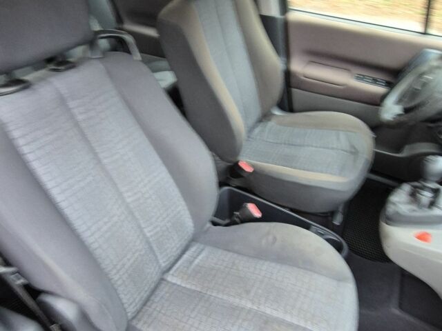 Черный Рено Сценик II, объемом двигателя 1.5 л и пробегом 215 тыс. км за 5000 $, фото 7 на Automoto.ua