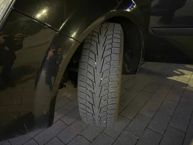 Черный Рено Сценик II, объемом двигателя 1.6 л и пробегом 170 тыс. км за 5200 $, фото 8 на Automoto.ua