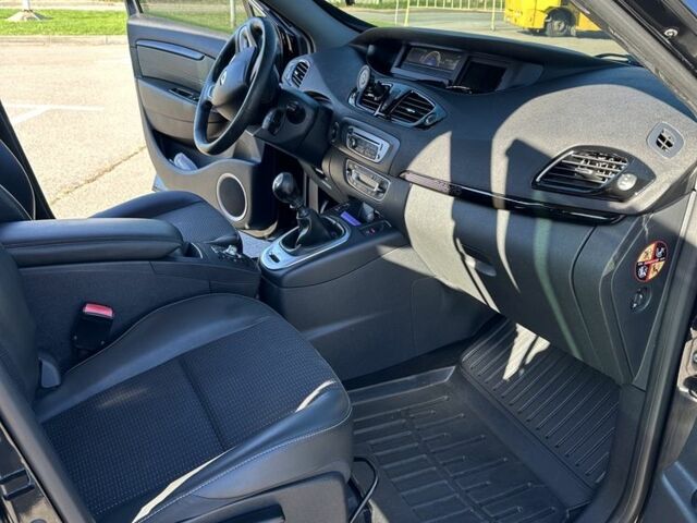 Чорний Рено Сценік II, об'ємом двигуна 1.5 л та пробігом 270 тис. км за 7500 $, фото 13 на Automoto.ua