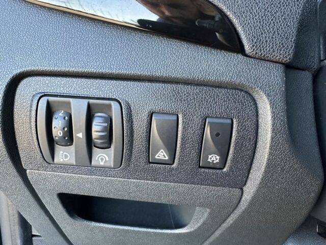 Чорний Рено Сценік II, об'ємом двигуна 1.5 л та пробігом 270 тис. км за 7500 $, фото 7 на Automoto.ua