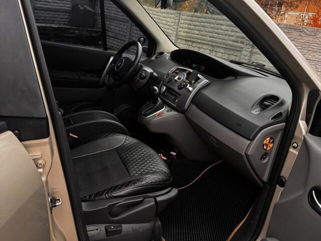 Коричневый Рено Сценик II, объемом двигателя 1.9 л и пробегом 365 тыс. км за 5200 $, фото 6 на Automoto.ua