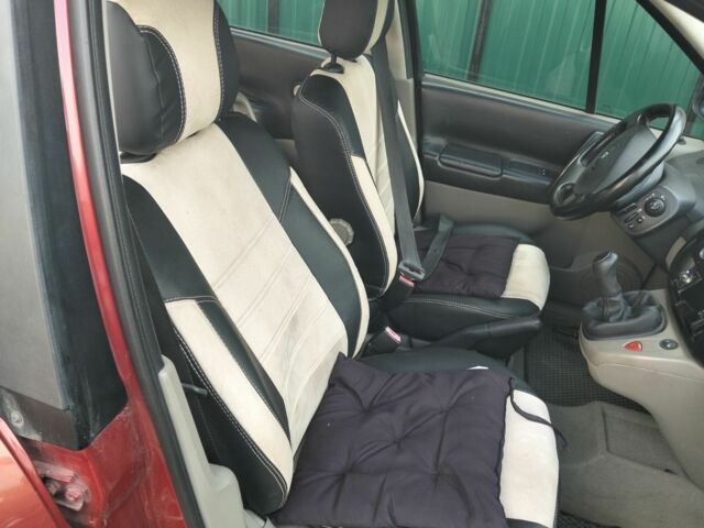 Рено Сценик II 2004 в Славуте на Automoto.ua Красный Рено Сценик II, объемом двигателя 1.6 л и пробегом 280 тыс. км за 3500 $, фото 4 на Automoto.ua