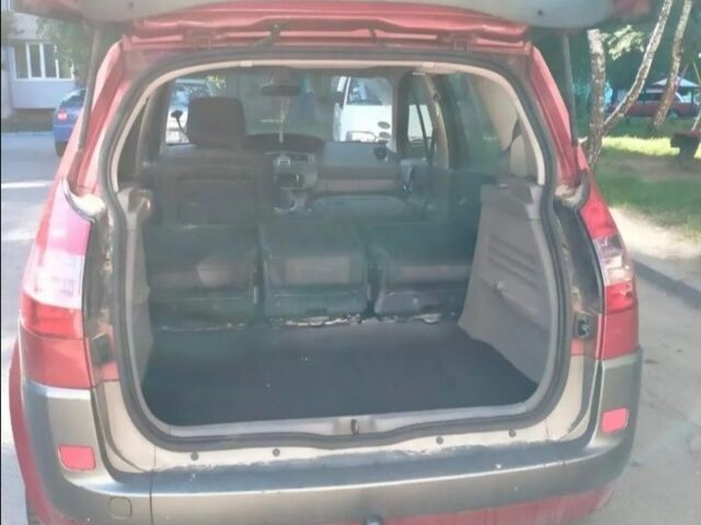 Красный Рено Сценик II, объемом двигателя 1.6 л и пробегом 178 тыс. км за 3500 $, фото 1 на Automoto.ua