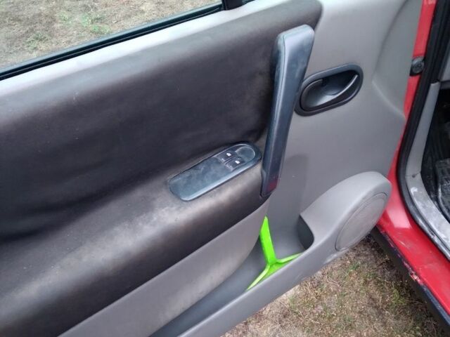 Червоний Рено Сценік II, об'ємом двигуна 9 л та пробігом 360 тис. км за 3500 $, фото 3 на Automoto.ua