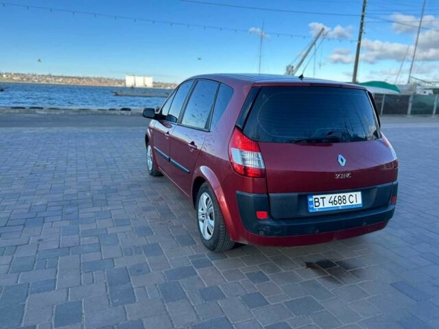 Красный Рено Сценик II, объемом двигателя 1.6 л и пробегом 218 тыс. км за 5699 $, фото 3 на Automoto.ua