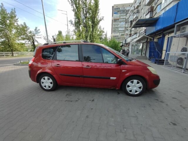Рено Сценік II 2005 у Києві на Automoto.ua Червоний Рено Сценік II, об'ємом двигуна 2 л та пробігом 280 тис. км за 3500 $, фото 6 на Automoto.ua