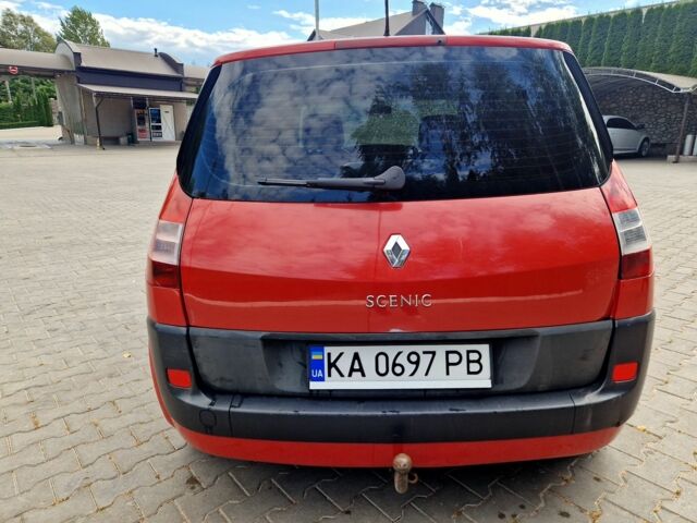 Красный Рено Сценик II, объемом двигателя 1.6 л и пробегом 205 тыс. км за 4700 $, фото 9 на Automoto.ua