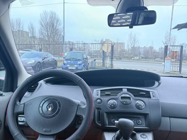 Красный Рено Сценик II, объемом двигателя 0 л и пробегом 130 тыс. км за 3950 $, фото 7 на Automoto.ua