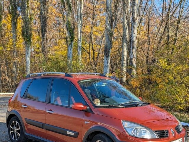 Красный Рено Сценик II, объемом двигателя 1.6 л и пробегом 143 тыс. км за 5800 $, фото 4 на Automoto.ua