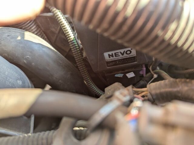 Красный Рено Сценик II, объемом двигателя 1.6 л и пробегом 143 тыс. км за 5800 $, фото 13 на Automoto.ua