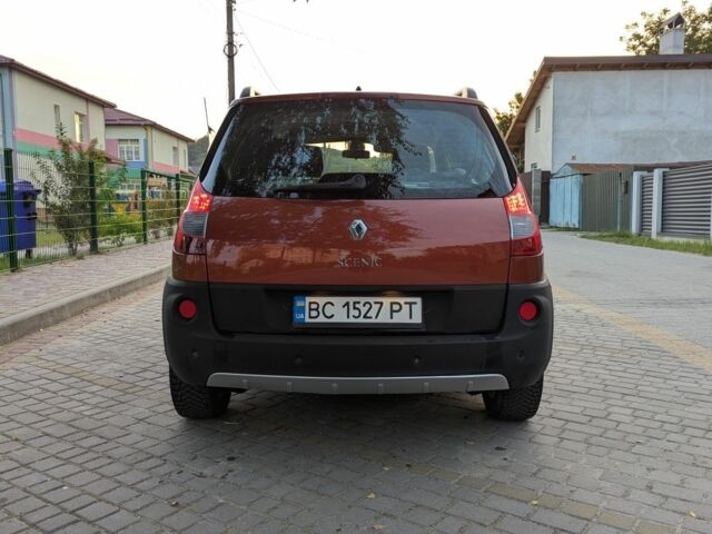 Красный Рено Сценик II, объемом двигателя 1.5 л и пробегом 174 тыс. км за 5500 $, фото 3 на Automoto.ua