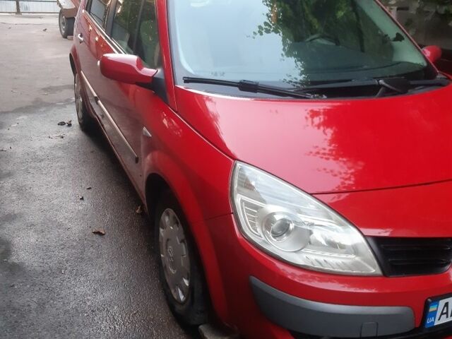 Красный Рено Сценик II, объемом двигателя 1.5 л и пробегом 264 тыс. км за 5650 $, фото 7 на Automoto.ua