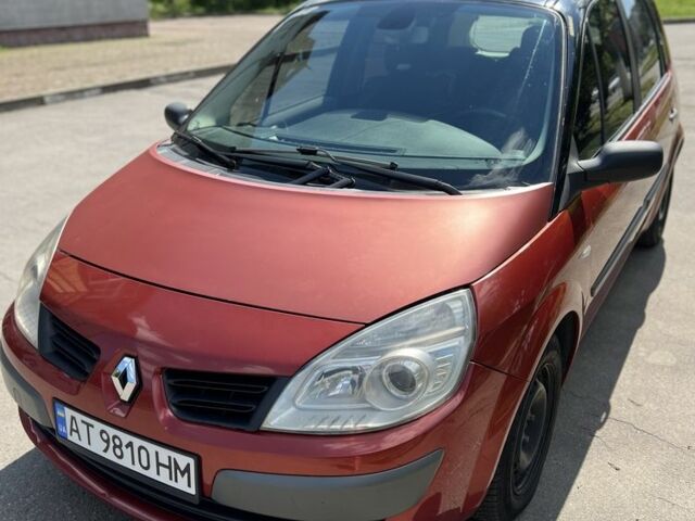 Красный Рено Сценик II, объемом двигателя 1.5 л и пробегом 240 тыс. км за 3550 $, фото 2 на Automoto.ua