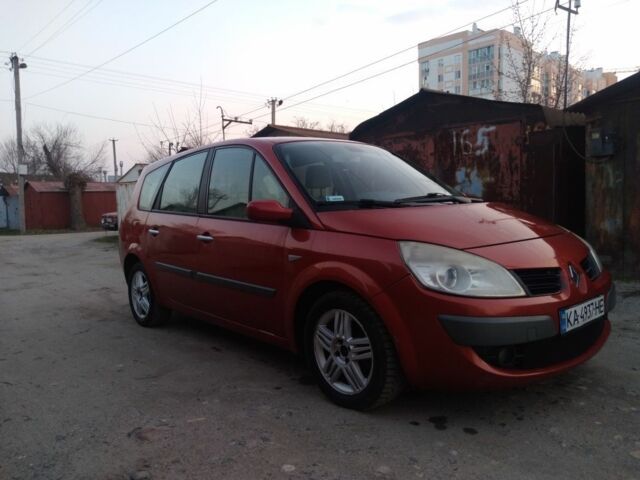 Красный Рено Сценик II, объемом двигателя 1.9 л и пробегом 220 тыс. км за 5300 $, фото 14 на Automoto.ua
