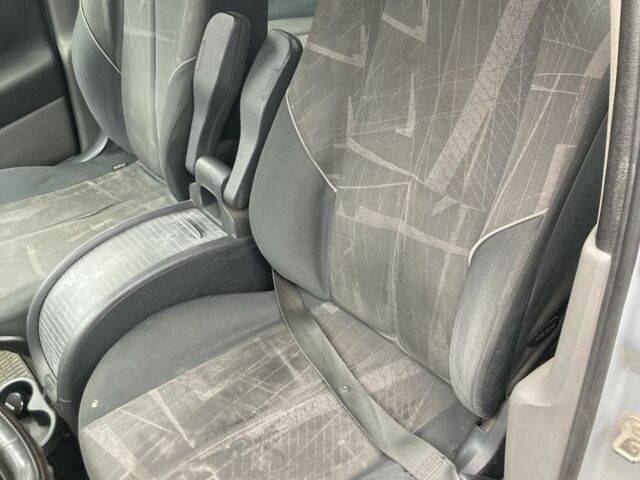 Рено Сценик II, объемом двигателя 1.9 л и пробегом 300 тыс. км за 750 $, фото 3 на Automoto.ua