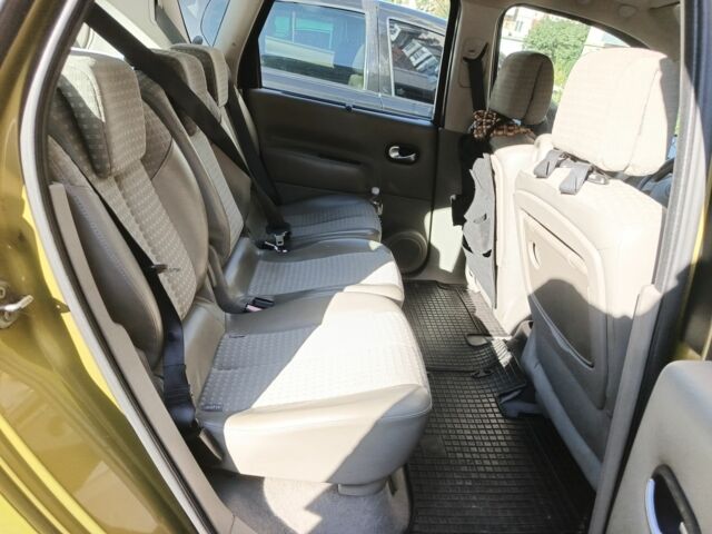 Желтый Рено Сценик II, объемом двигателя 2 л и пробегом 240 тыс. км за 4500 $, фото 3 на Automoto.ua