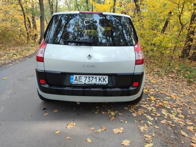 Серый Рено Сценик II, объемом двигателя 1.6 л и пробегом 250 тыс. км за 4600 $, фото 3 на Automoto.ua