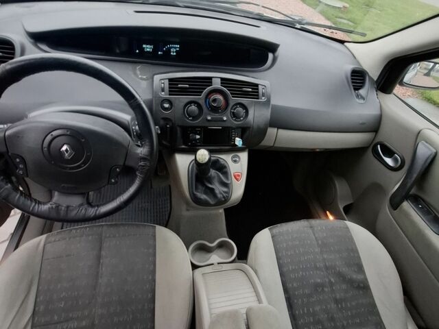 Сірий Рено Сценік II, об'ємом двигуна 1.5 л та пробігом 220 тис. км за 3200 $, фото 5 на Automoto.ua